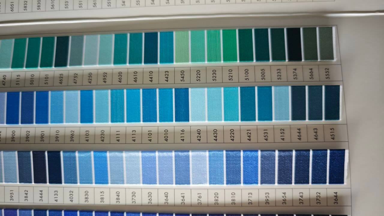 ISACORD 40 Stickgarn Farbnummern in Blau, Türkis und Grün