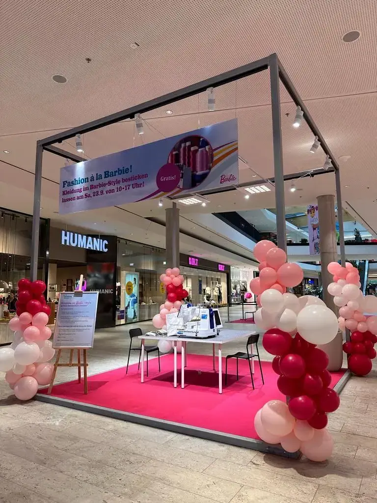 Showsticken Huma Eleven Wien, Fashion à la Barbie Event