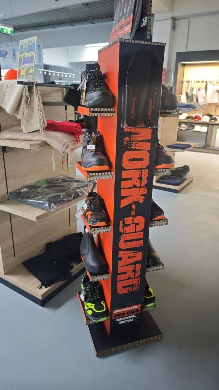 Work Guard Sicherheitsschuhe Display im STICKDRUCK22 Schauraum