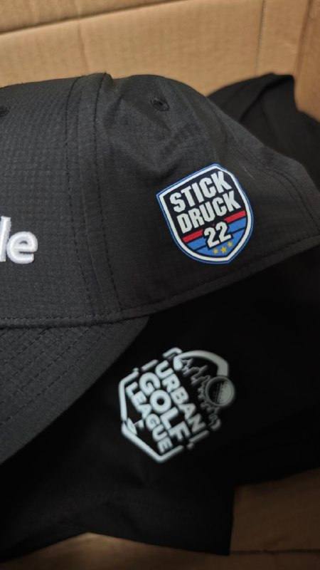 Urban Golf League Cap mit STICKDRUCK22 Patch
