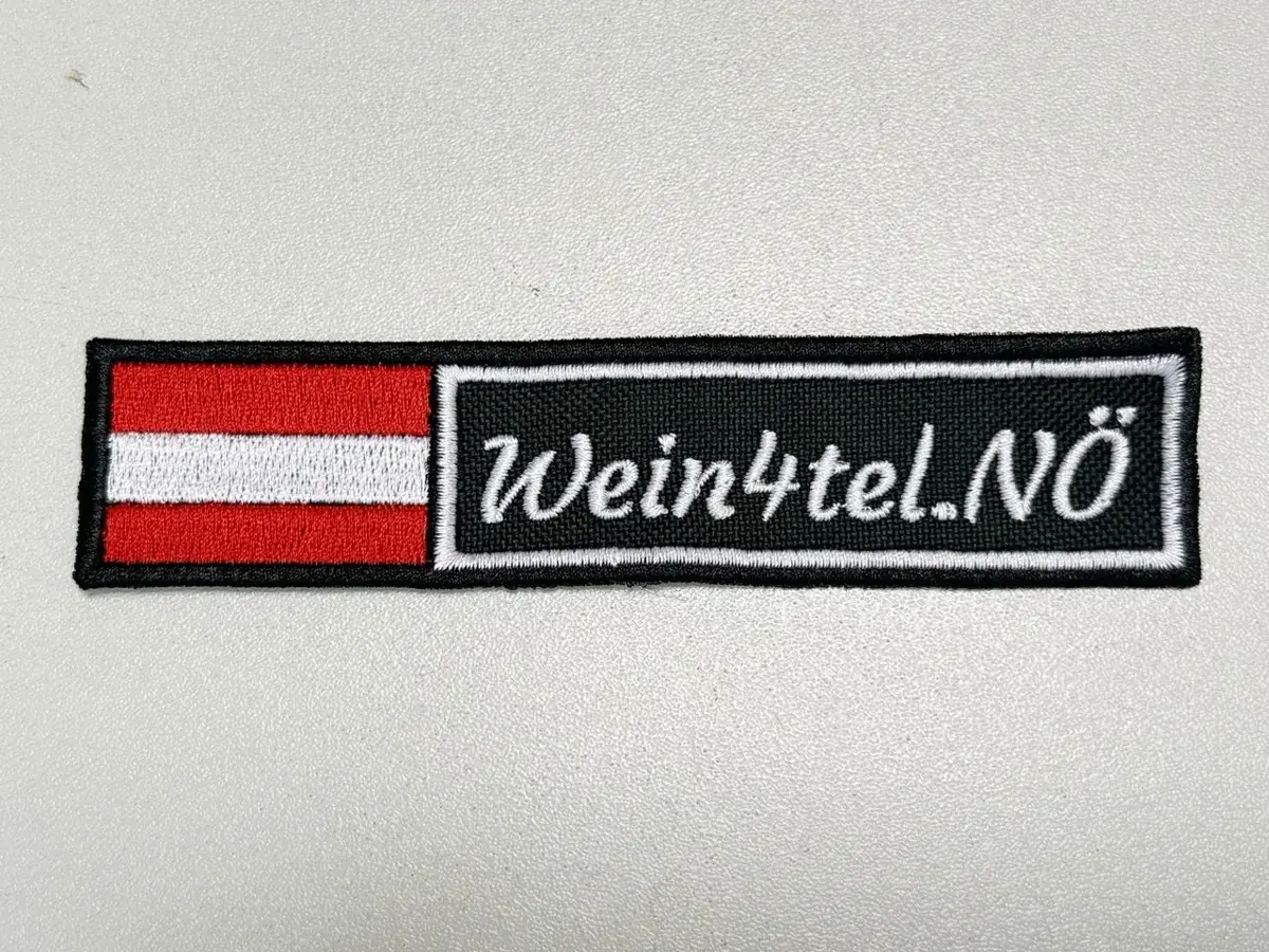 Rechteckiger Aufnäher mit Österreich Fahne